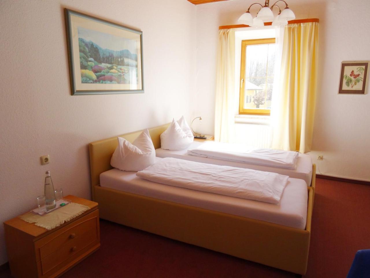 Hotel Gasthof Forelle Siegsdorf Exterior foto